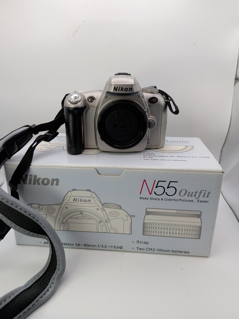 Nikon N55 outfit camera  (J)